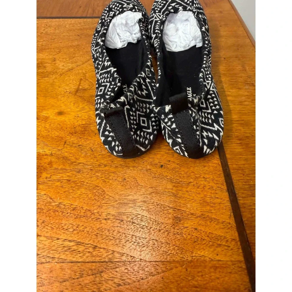 American Eagle Outfitters Womens Geometric Tribal Ballet Flats Black White US 7